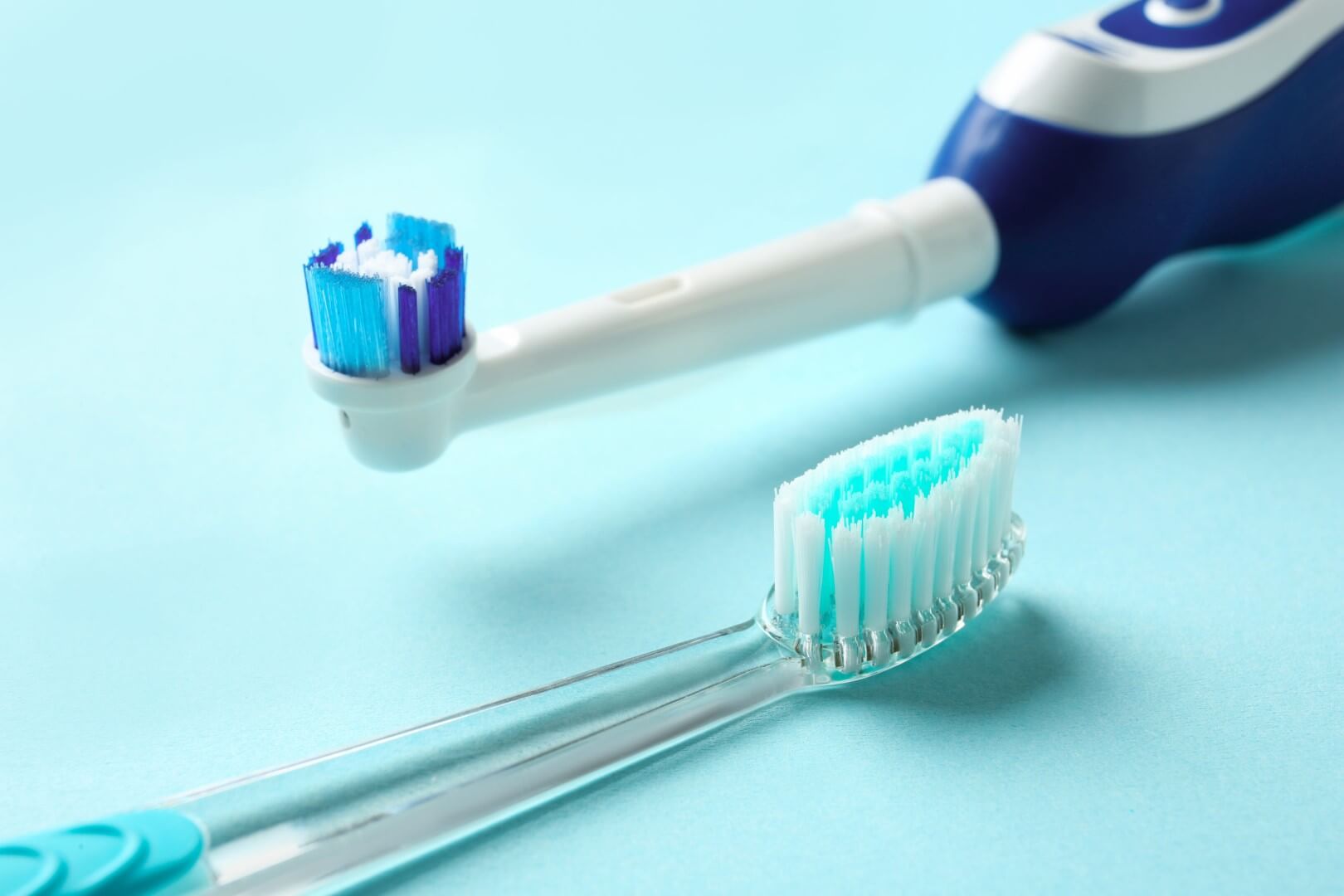 Cepillo dental manual vs eléctrico para limpieza dental en niños, ¿Cuál es  mejor? - Dentispro